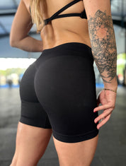 Short Sugar Black