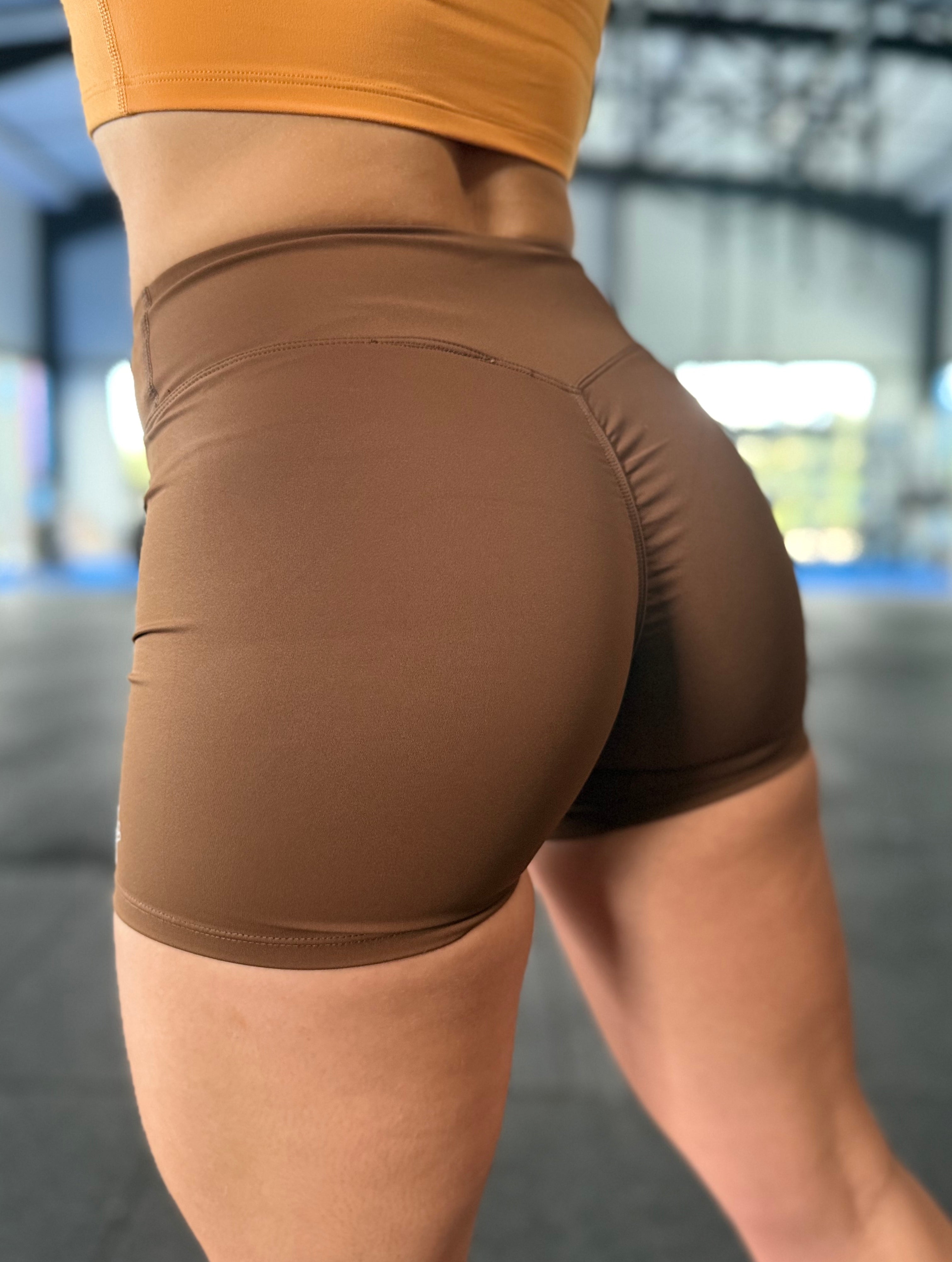 Short Sugar Brown